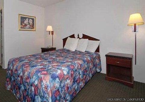 Econo Lodge Elkridge Room photo